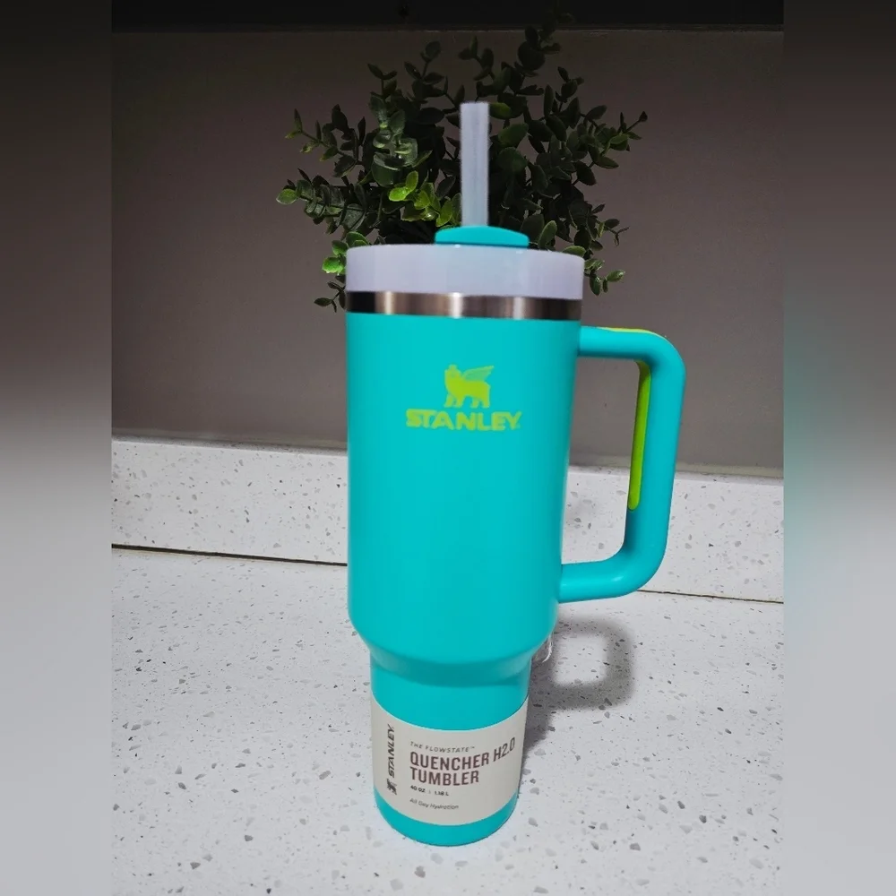 Stanley Aqua Tumbler with Handle - Picture 1 of 10